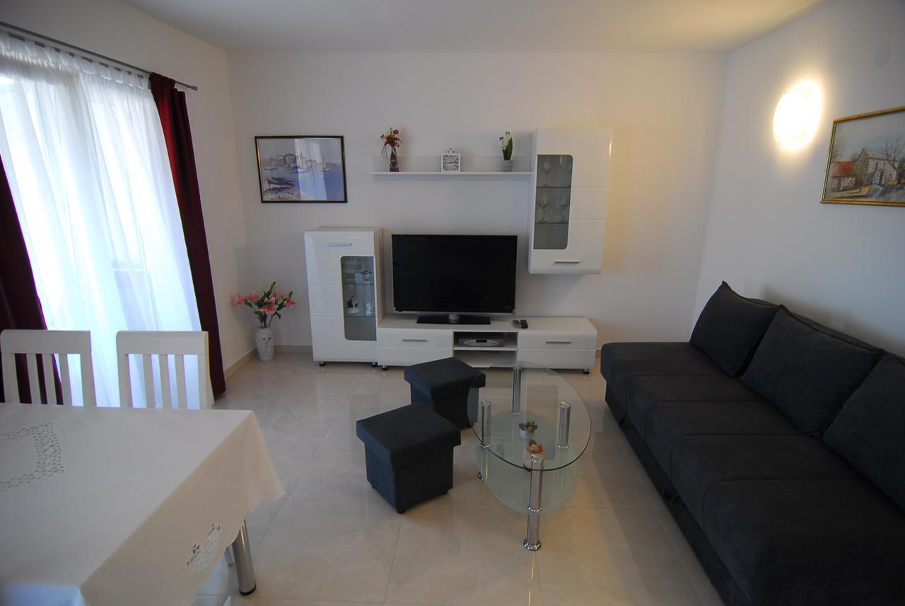 Villa Natalie Omiš Exterior foto