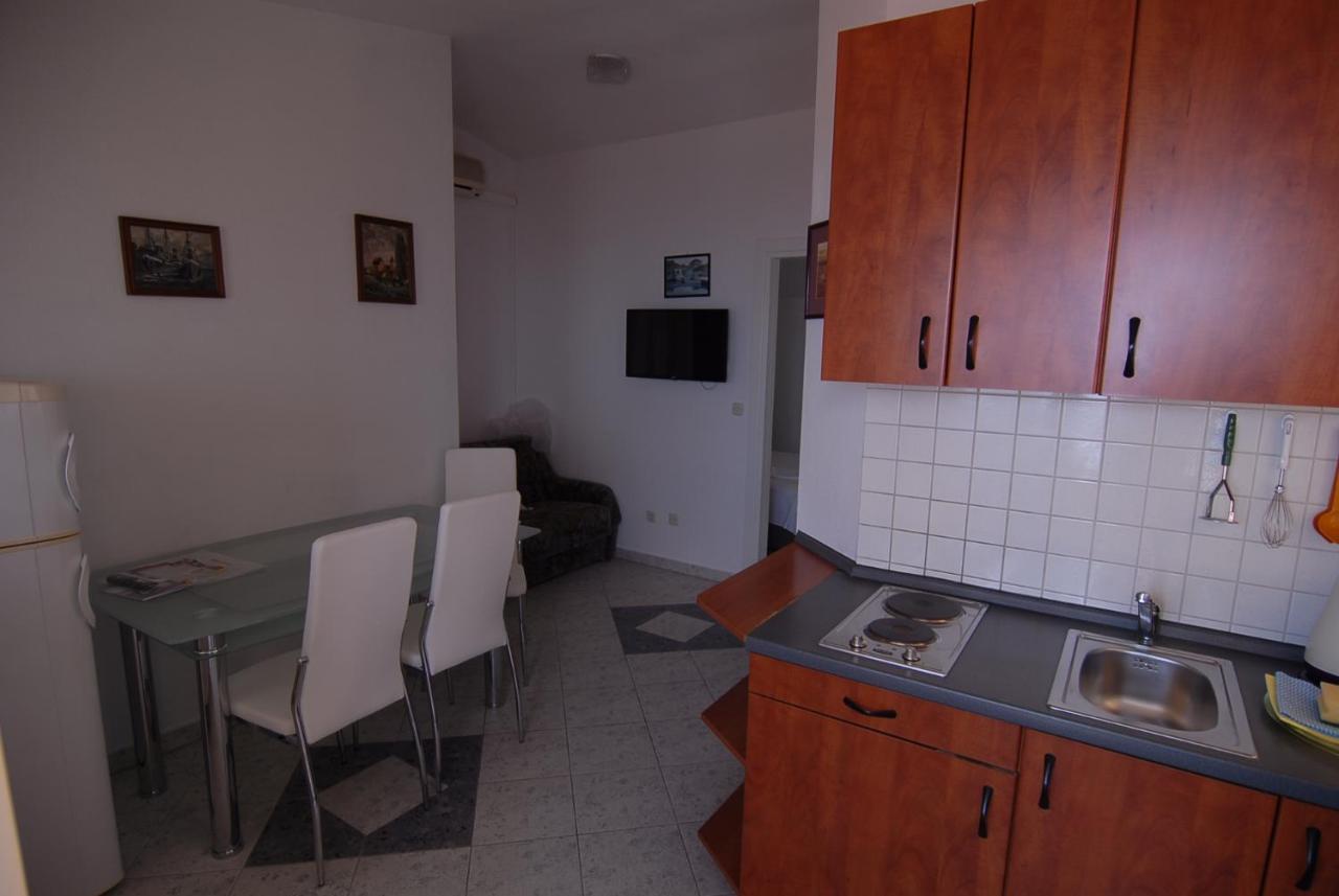 Villa Natalie Omiš Exterior foto